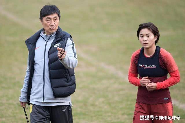 欧冠夺冠赔率：阿森纳1赔4.5领跑 拜仁5.5紧追